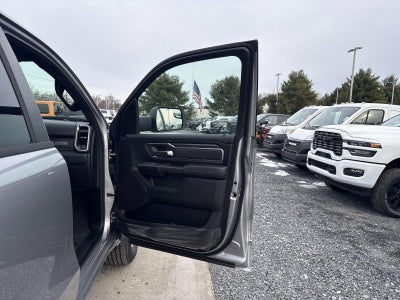 2025 RAM 1500 Big Horn 4x4 Crew Cab 5'7" Box