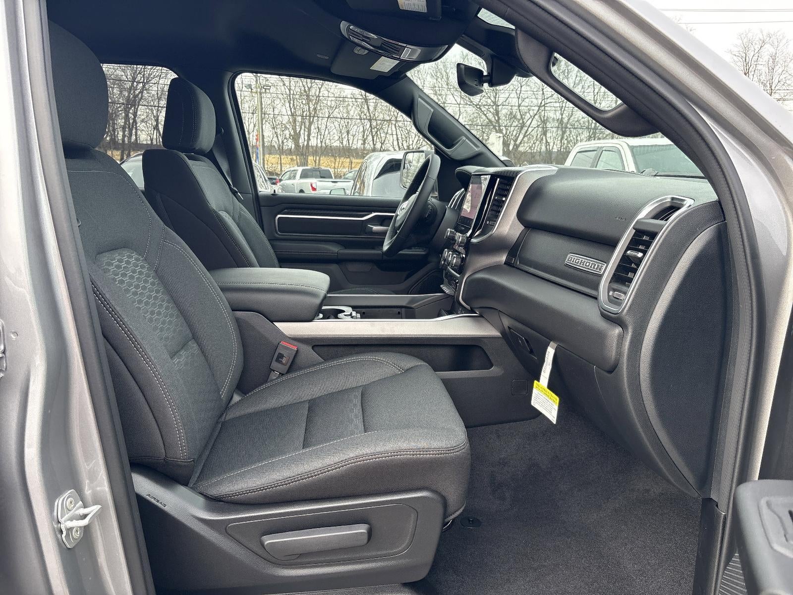 2025 RAM 1500 Big Horn 4x4 Crew Cab 5'7" Box