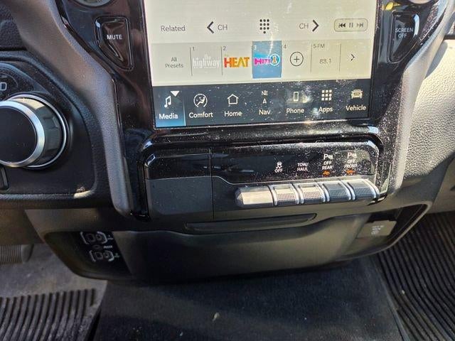 2023 RAM 1500 Big Horn 4x4 Crew Cab 5'7" Box