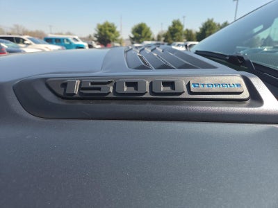 2026 RAM 1500 Express 4x4 Crew Cab 5'7" Box