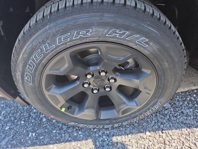 2026 RAM 1500 Express 4x4 Crew Cab 5'7" Box