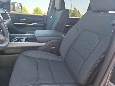 2026 RAM 1500 Express 4x4 Crew Cab 5'7" Box