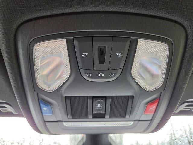 2021 RAM 1500 Big Horn 4x4 Quad Cab 6'4" Box