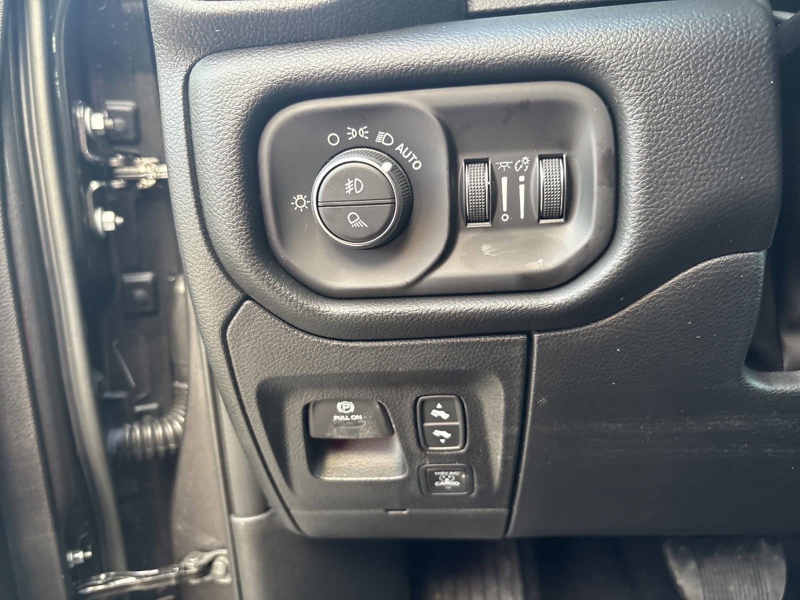 2026 RAM 1500 Big Horn 4x4 Crew Cab 5'7" Box