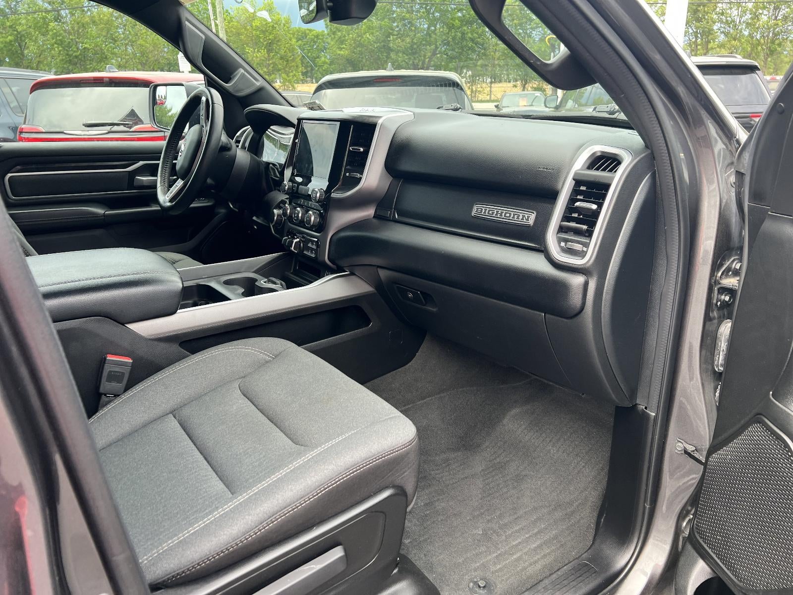 2022 RAM 1500 Big Horn 4x4 Crew Cab 5'7" Box