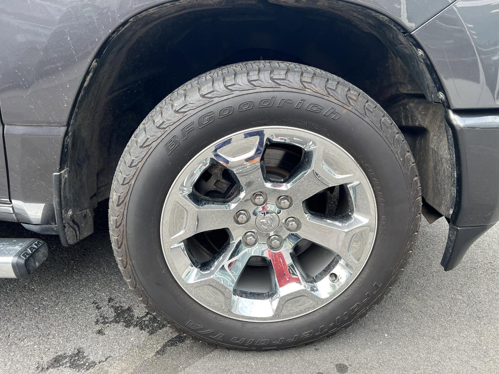 2022 RAM 1500 Big Horn 4x4 Crew Cab 5'7" Box