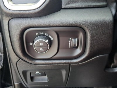 2023 RAM 1500 Big Horn 4x4 Crew Cab 5'7" Box