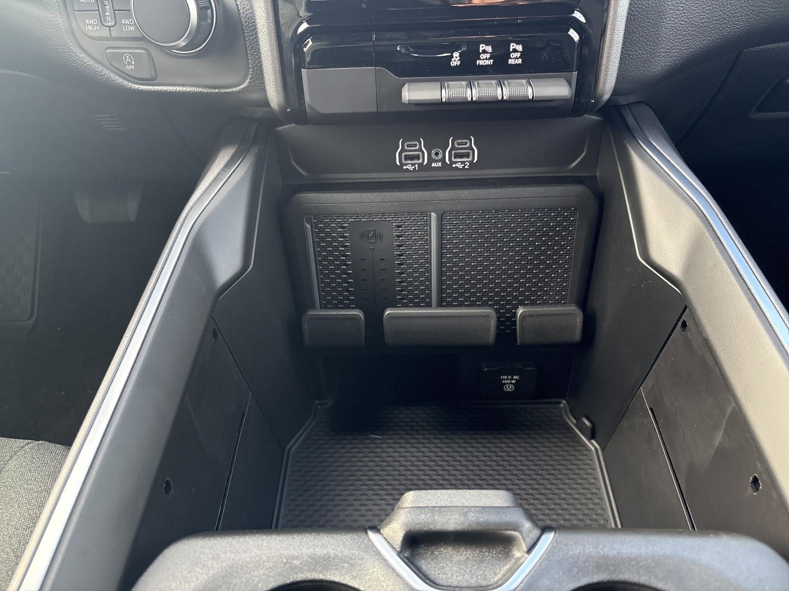 2026 RAM 1500 Big Horn 4x4 Crew Cab 5'7" Box