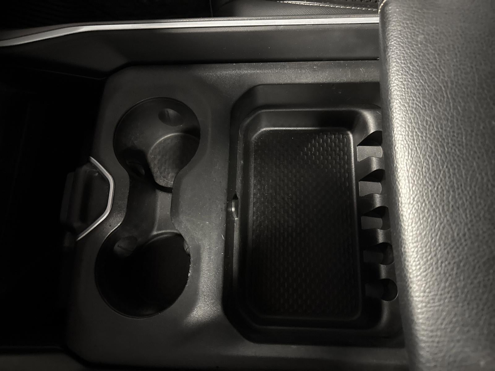 2022 RAM 1500 Big Horn 4x4 Crew Cab 5'7" Box