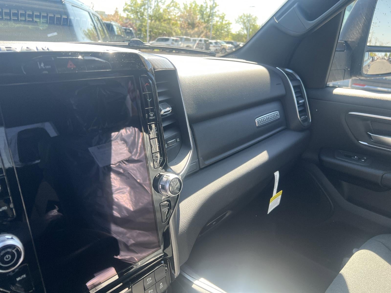 2026 RAM 1500 Big Horn 4x4 Crew Cab 5'7" Box