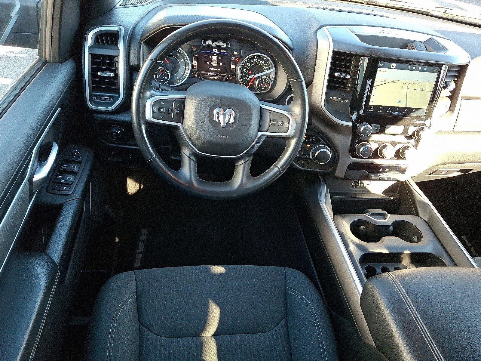 2022 RAM 1500 Big Horn 4x4 Crew Cab 5'7" Box