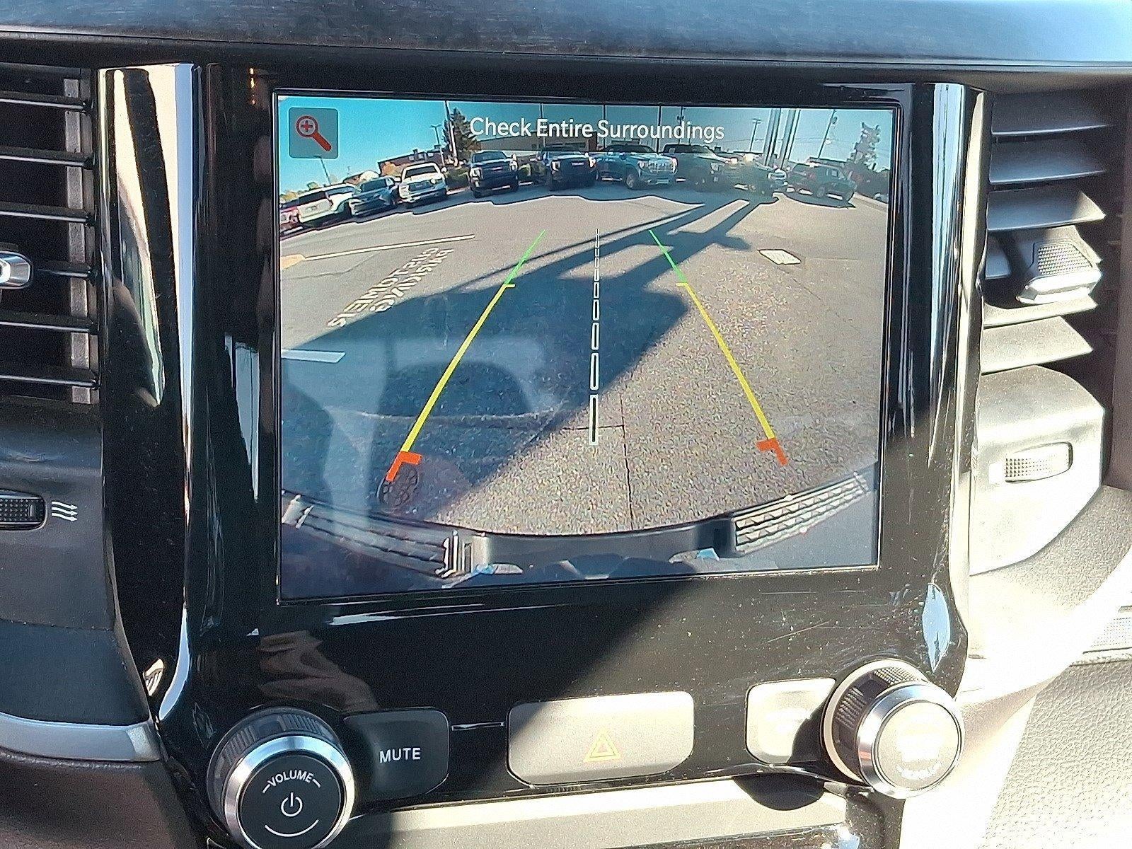 2022 RAM 1500 Big Horn 4x4 Crew Cab 5'7" Box