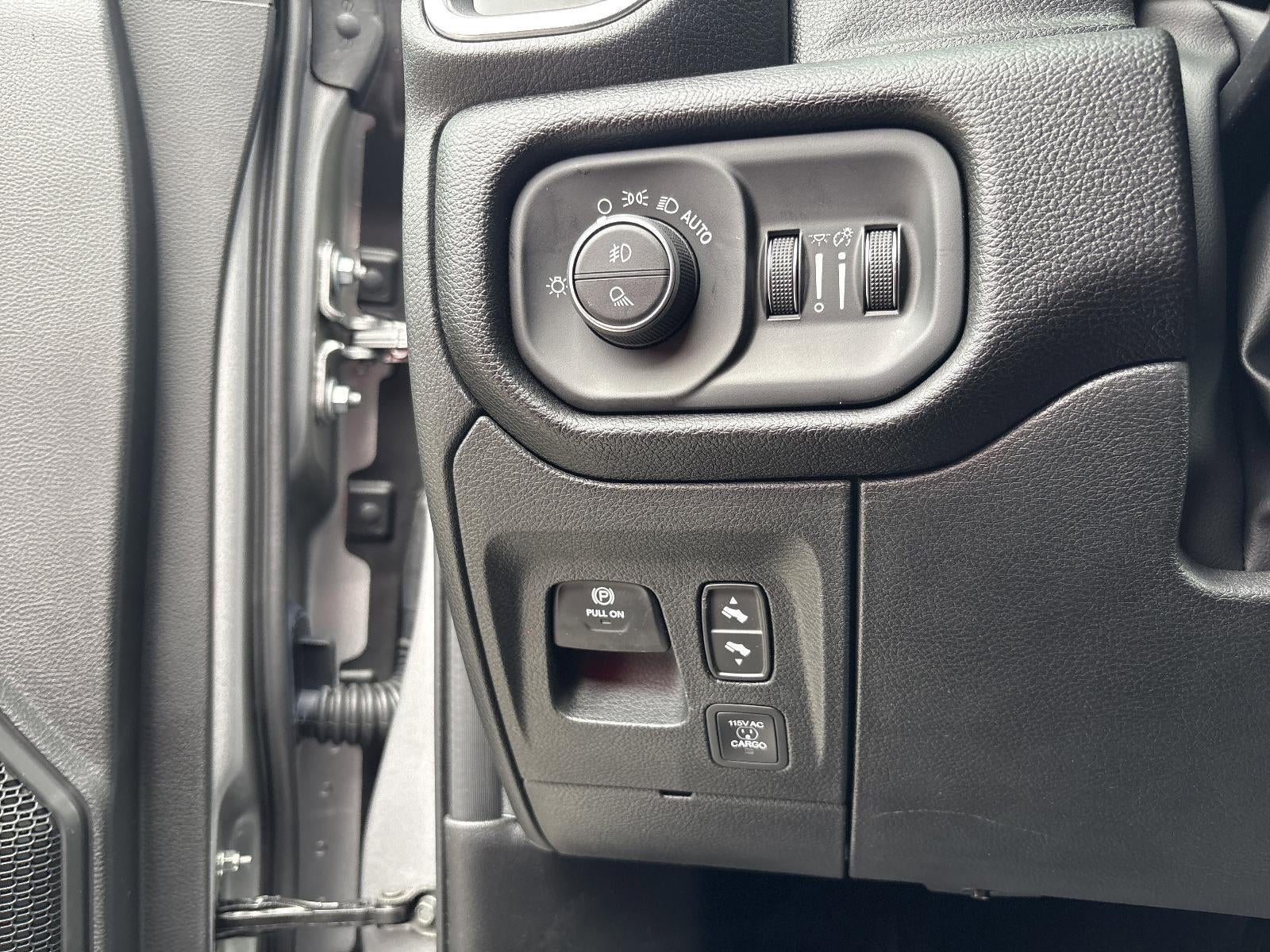 2026 RAM 1500 Big Horn 4x4 Crew Cab 5'7" Box