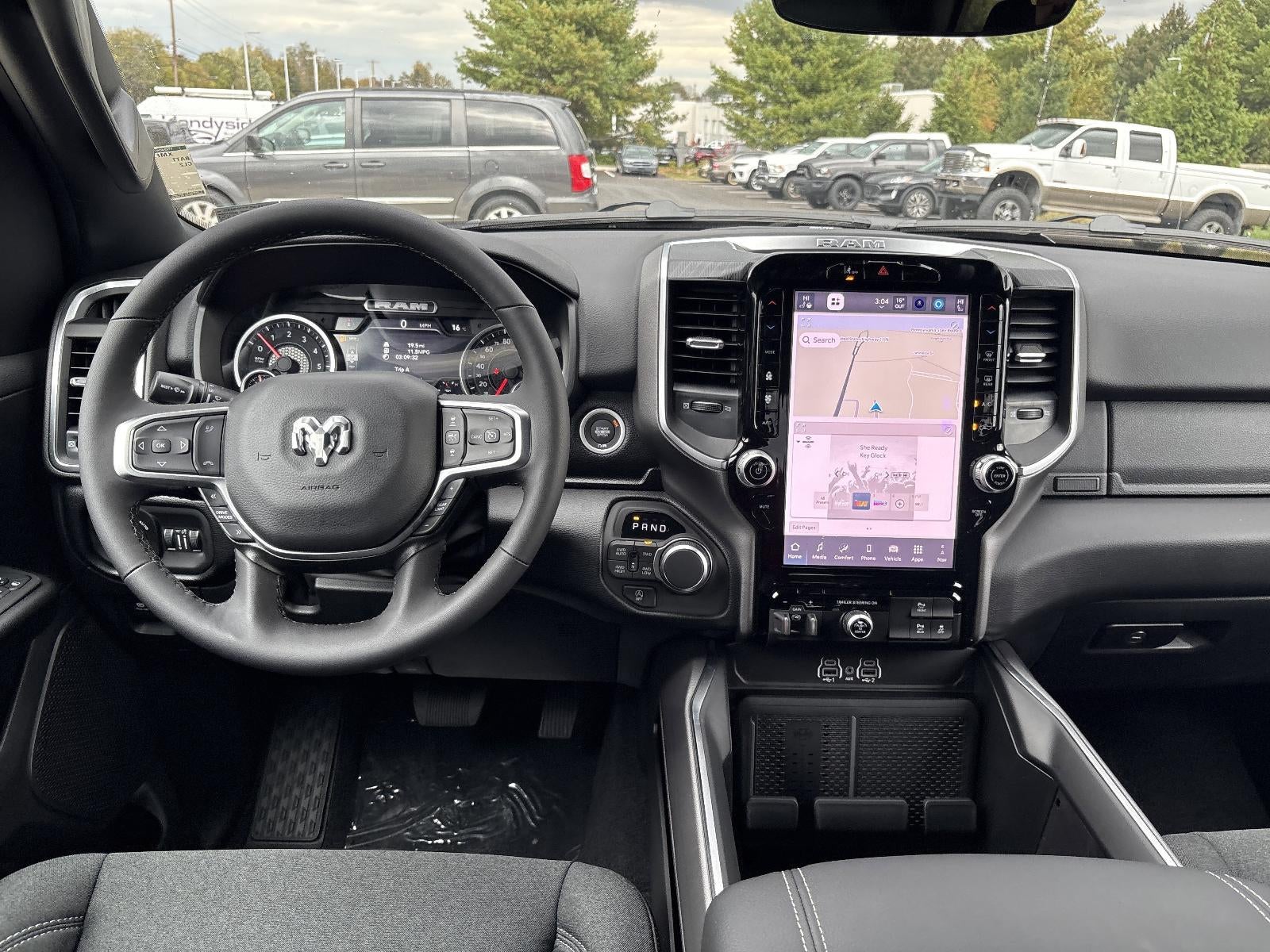 2026 RAM 1500 Big Horn 4x4 Crew Cab 5'7" Box