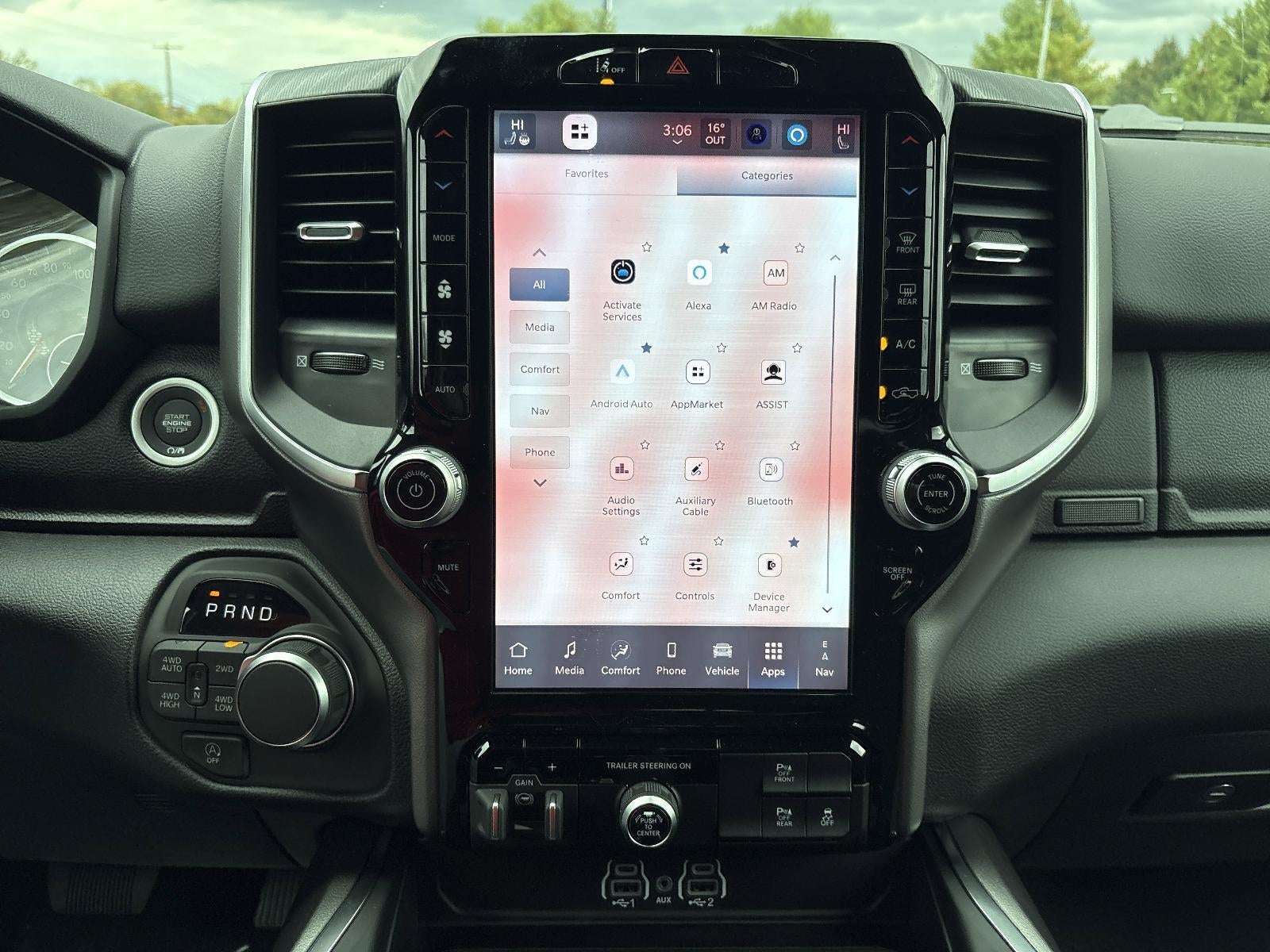 2026 RAM 1500 Big Horn 4x4 Crew Cab 5'7" Box