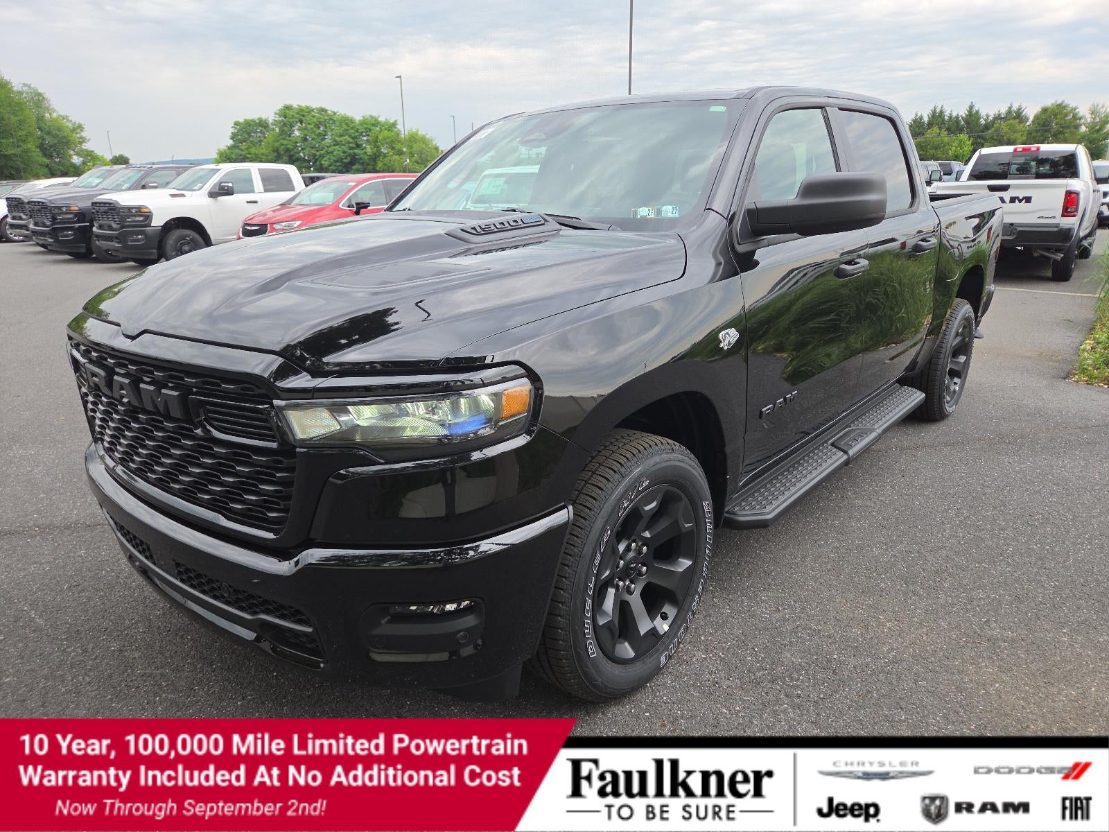 2026 RAM 1500 Express 4x4 Crew Cab 5'7" Box
