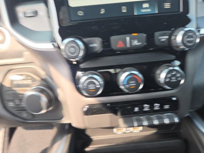 2026 RAM 1500 Express 4x4 Crew Cab 5'7" Box