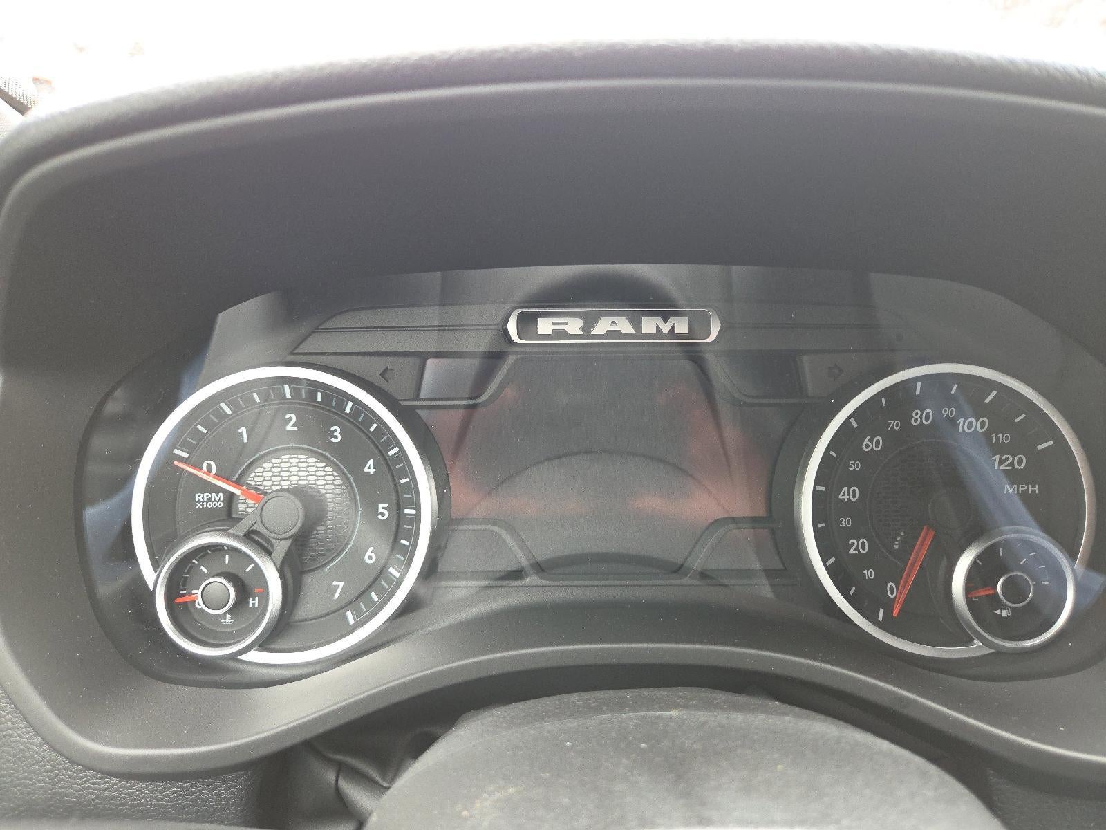 2026 RAM 1500 Warlock 4x4 Crew Cab 5'7" Box