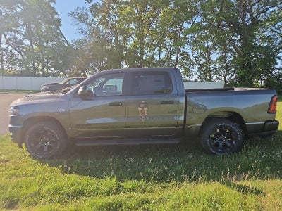 2026 RAM 1500 Express 4x4 Crew Cab 5'7" Box