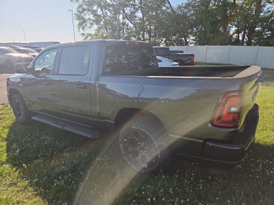 2026 RAM 1500 Express 4x4 Crew Cab 5'7" Box