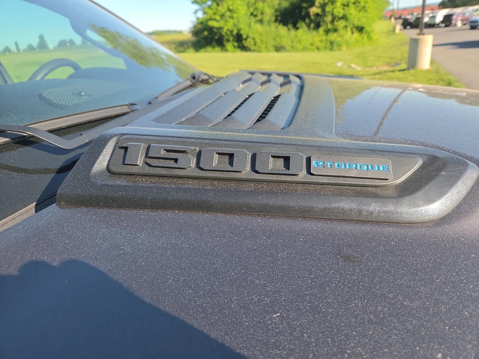 2026 RAM 1500 Express 4x4 Crew Cab 5'7" Box