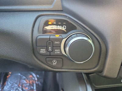 2026 RAM 1500 Express 4x4 Crew Cab 5'7" Box