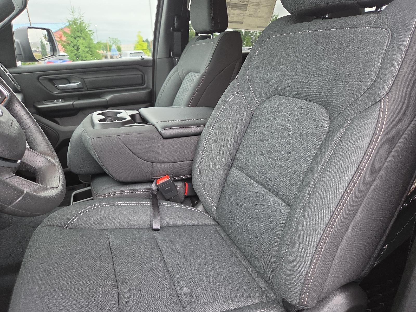 2026 RAM 1500 Warlock 4x4 Crew Cab 5'7" Box