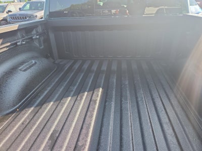 2026 RAM 1500 Express 4x4 Crew Cab 5'7" Box