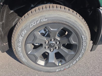 2026 RAM 1500 Express 4x4 Crew Cab 5'7" Box