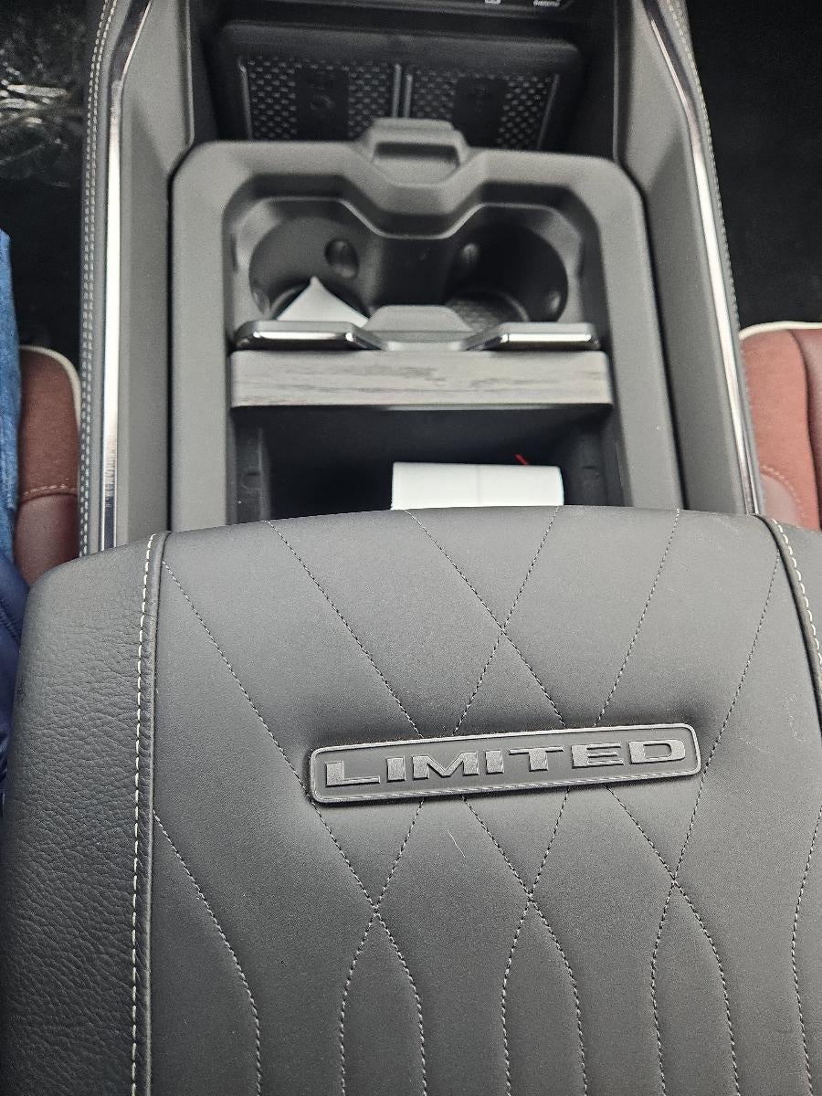 2026 RAM 1500 Limited 4x4 Crew Cab 5'7" Box