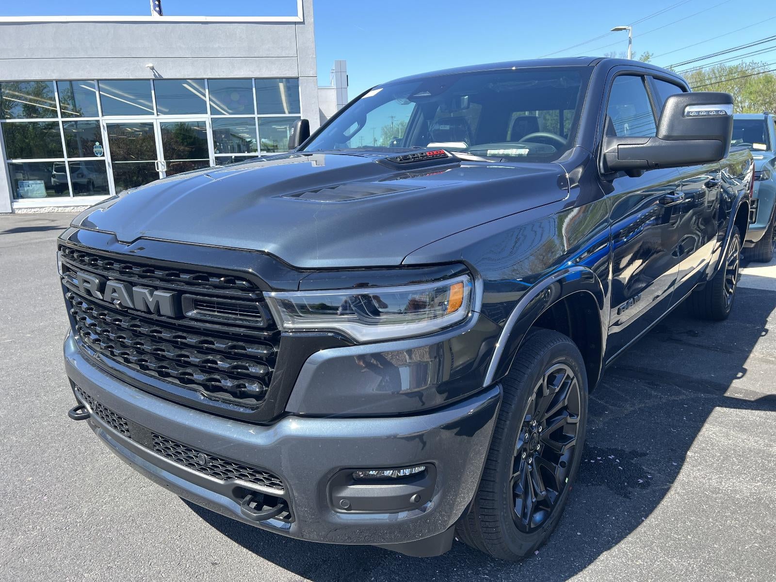 2026 RAM 1500 Limited 4x4 Crew Cab 5'7" Box