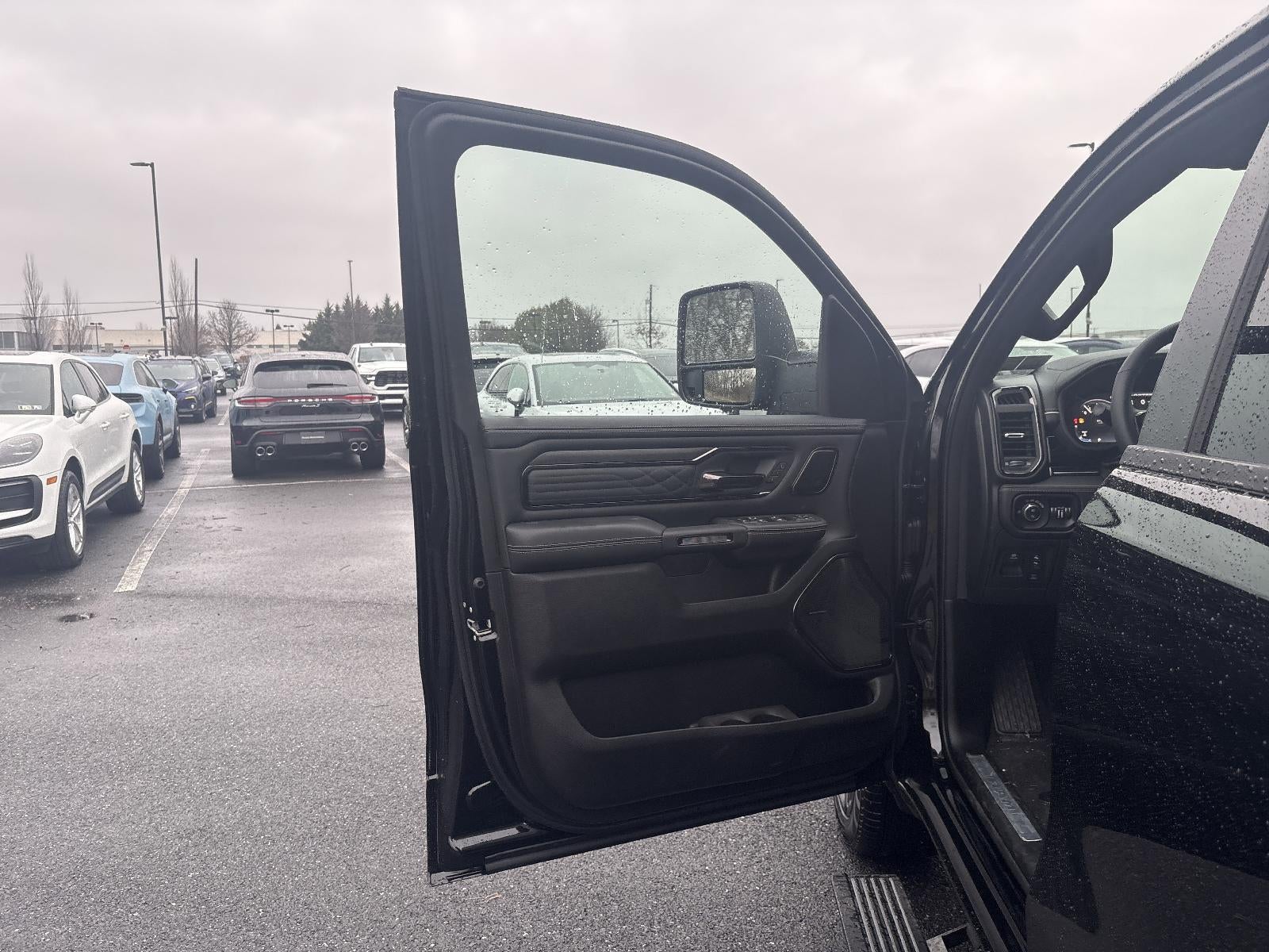 2026 RAM 1500 Limited 4x4 Crew Cab 5'7" Box