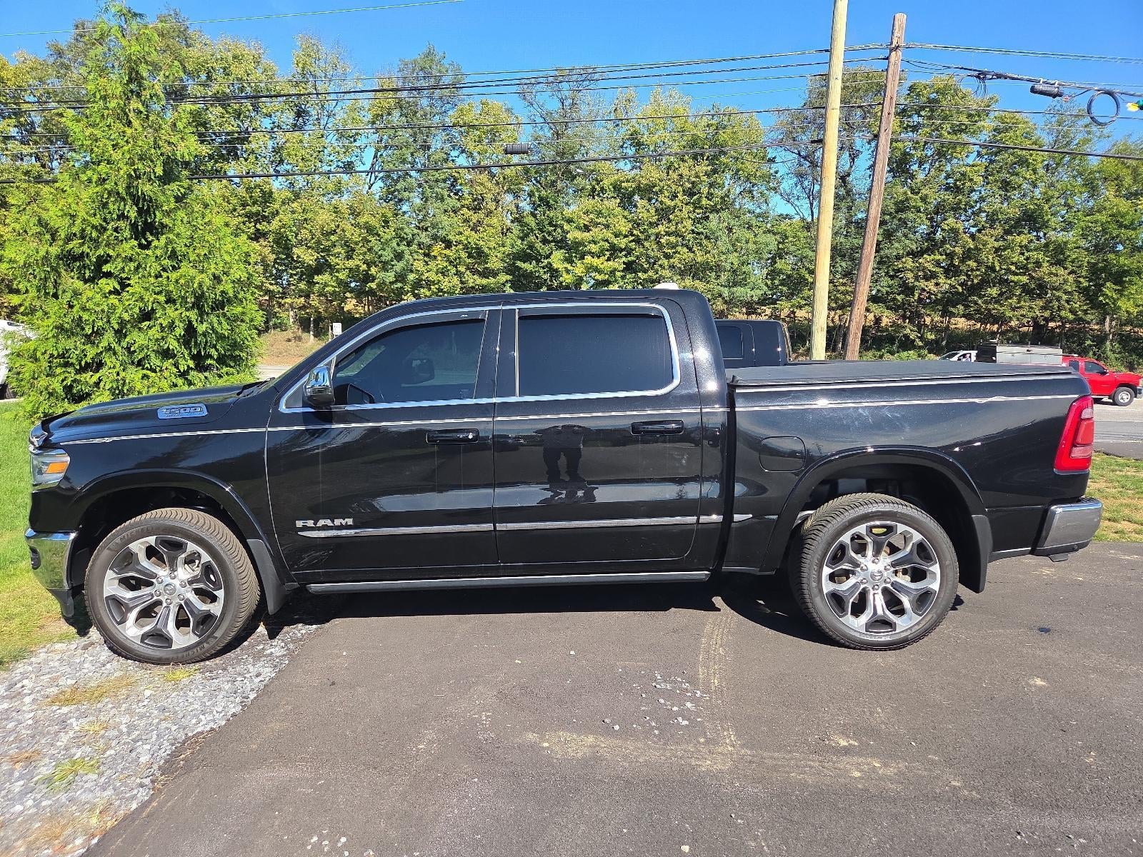 2024 RAM 1500 Limited 4x4 Crew Cab 5'7" Box