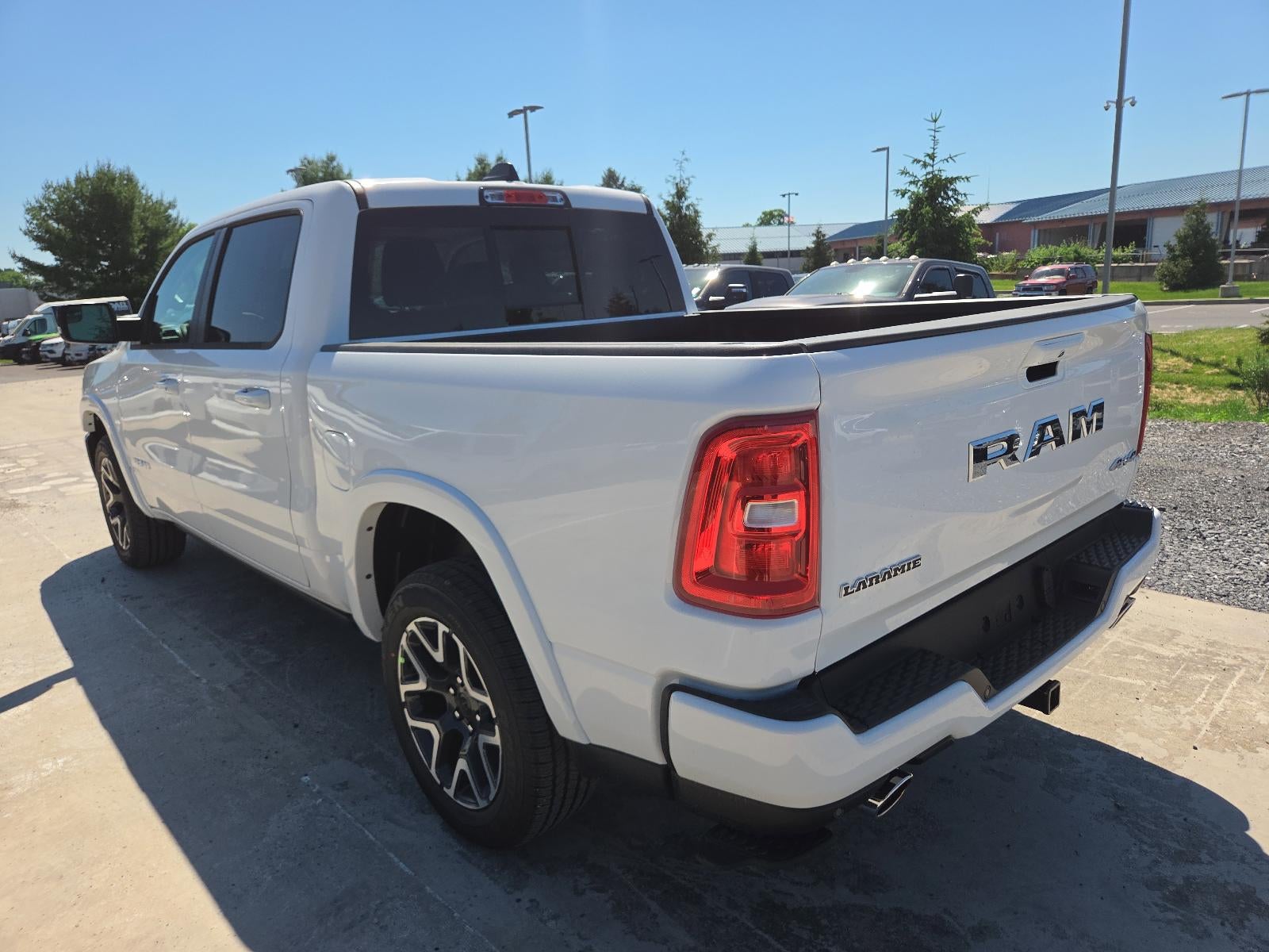 2026 RAM 1500 Laramie 4x4 Crew Cab 5'7" Box