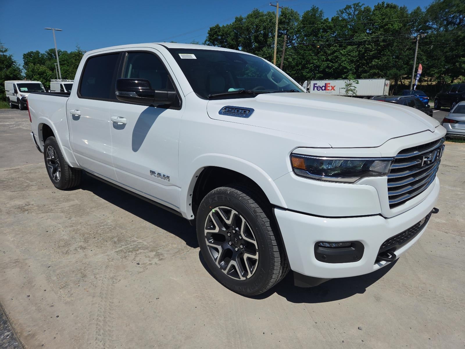 2026 RAM 1500 Laramie 4x4 Crew Cab 5'7" Box