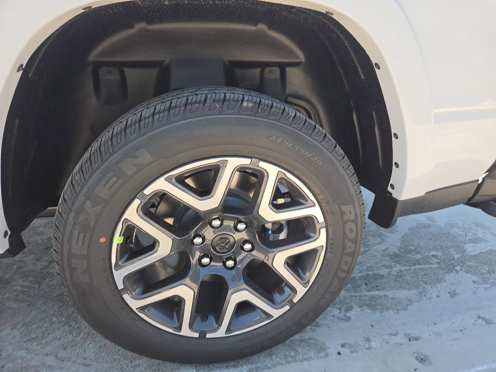 2026 RAM 1500 Laramie 4x4 Crew Cab 5'7" Box