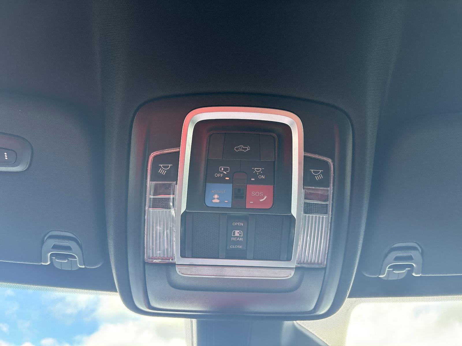 2026 RAM 1500 Laramie 4x4 Crew Cab 5'7" Box