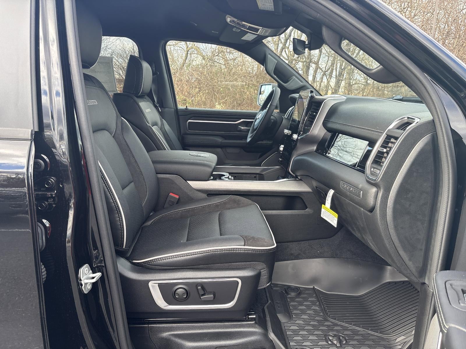 2026 RAM 1500 Laramie 4x4 Crew Cab 5'7" Box