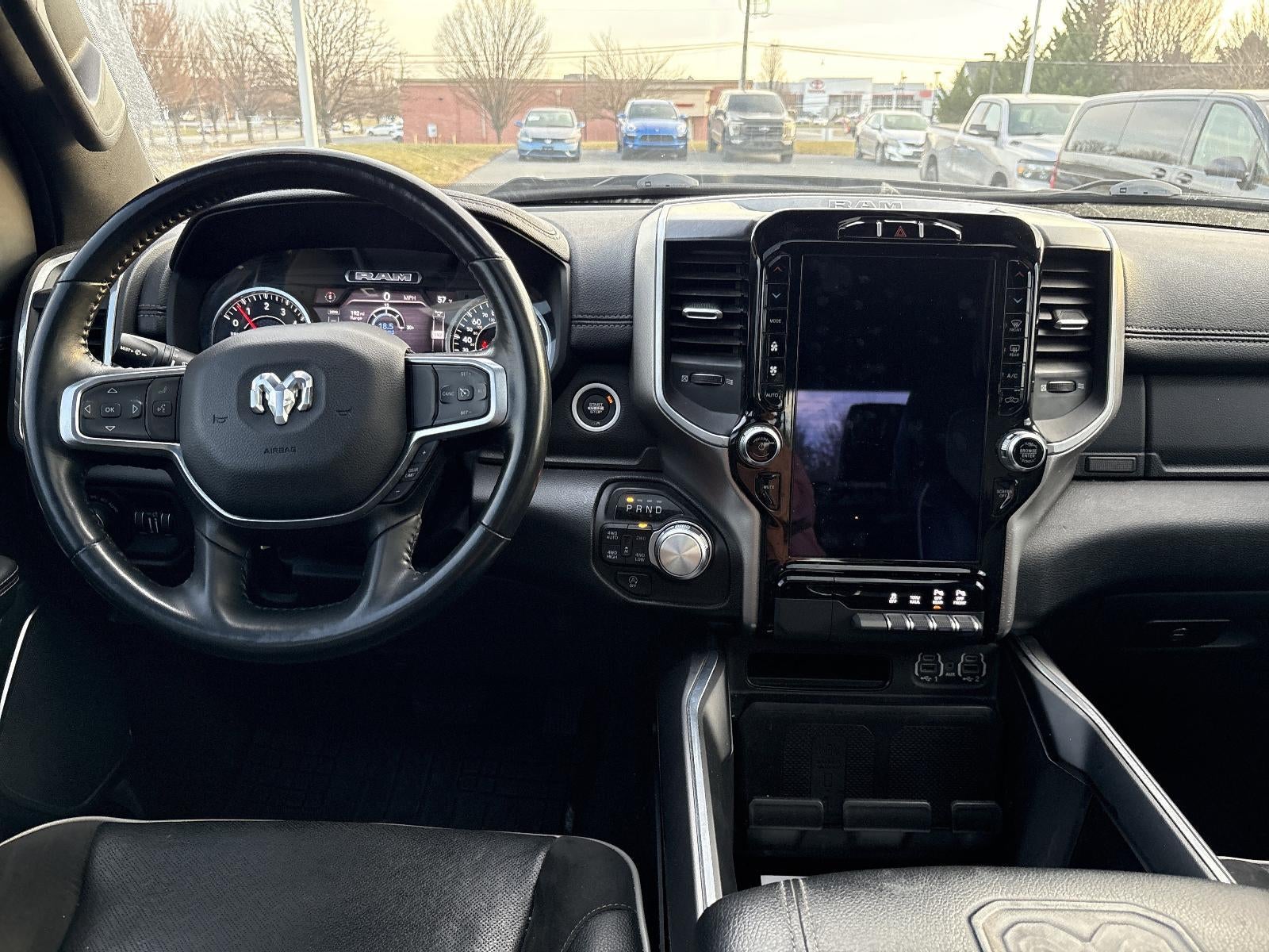 2022 RAM 1500 Laramie 4x4 Crew Cab 5'7" Box