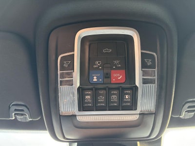 2022 RAM 1500 Laramie 4x4 Crew Cab 5'7" Box