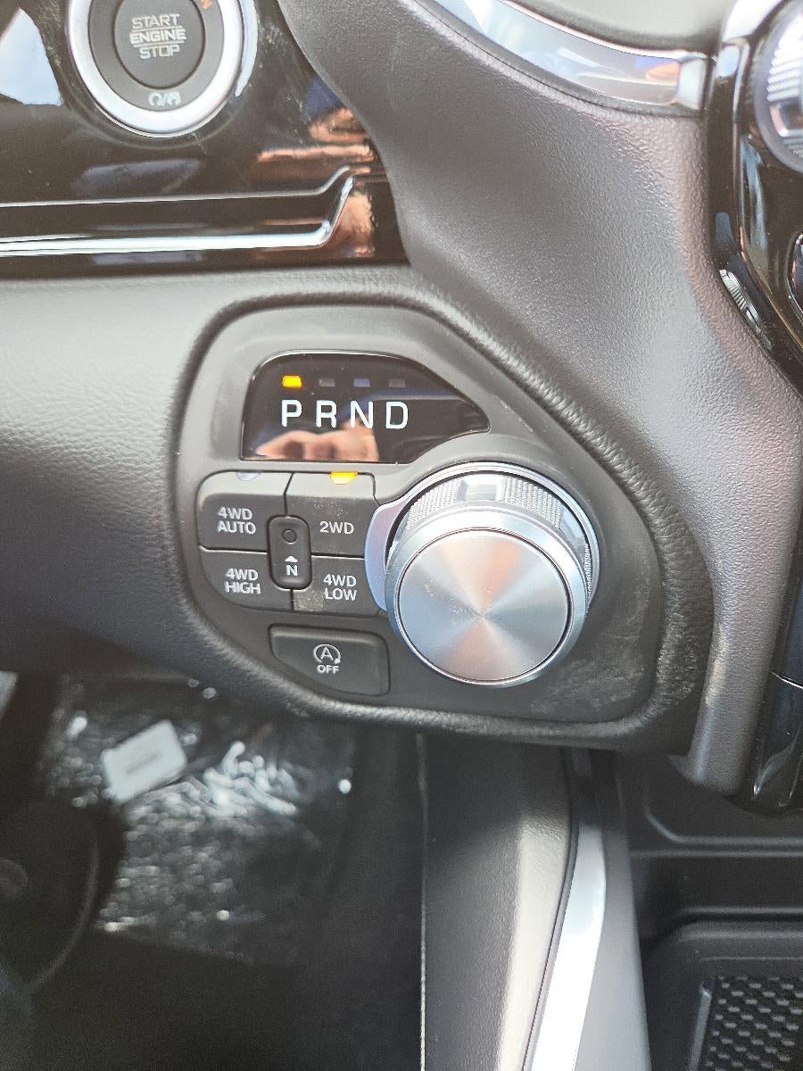 2026 RAM 1500 Laramie 4x4 Crew Cab 5'7" Box