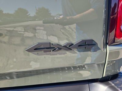 2026 RAM 1500 Laramie 4x4 Crew Cab 5'7" Box