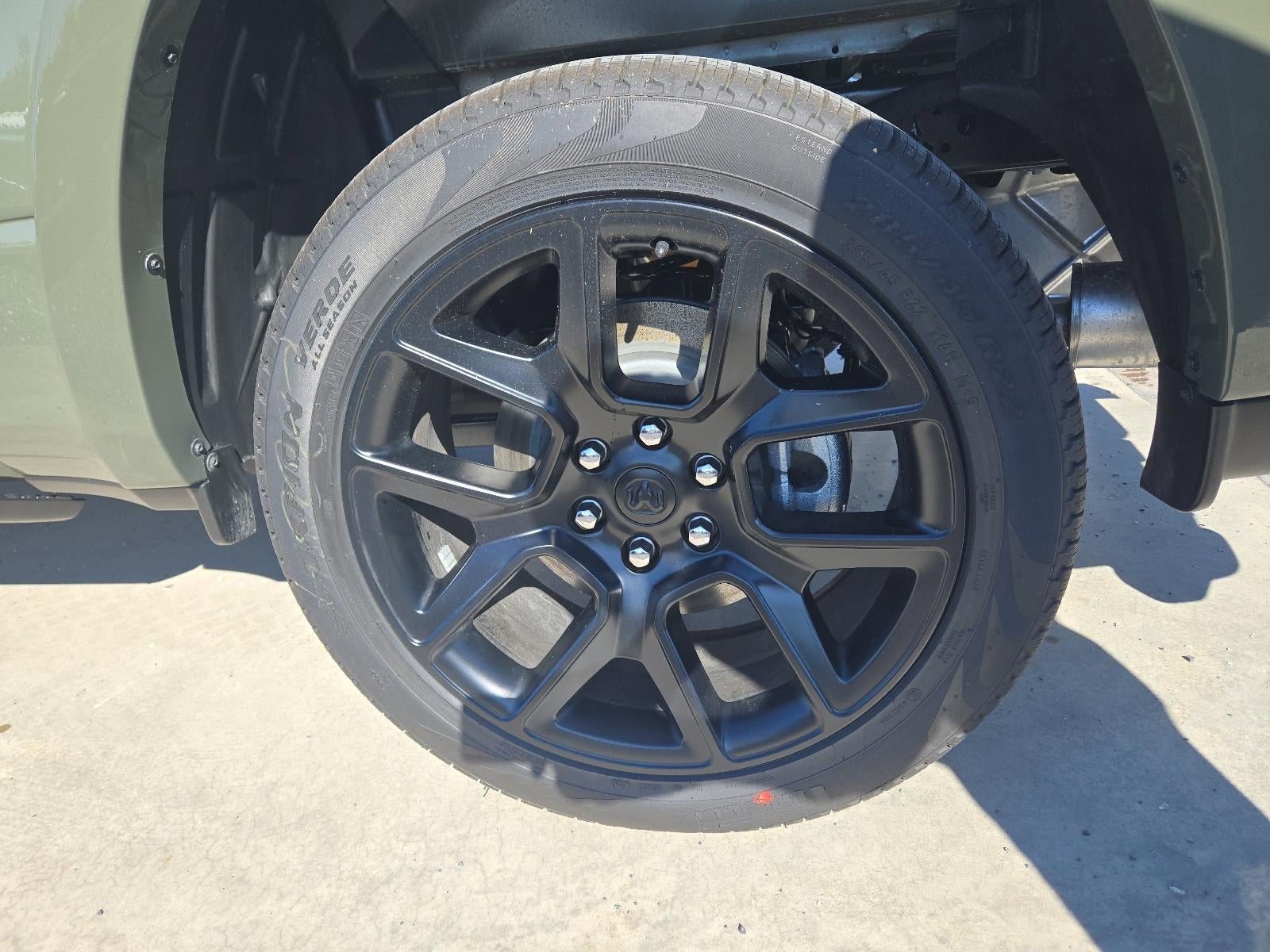 2026 RAM 1500 Laramie 4x4 Crew Cab 5'7" Box