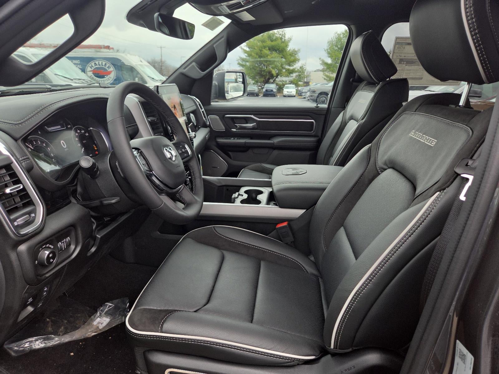 2026 RAM 1500 Laramie 4x4 Crew Cab 5'7" Box