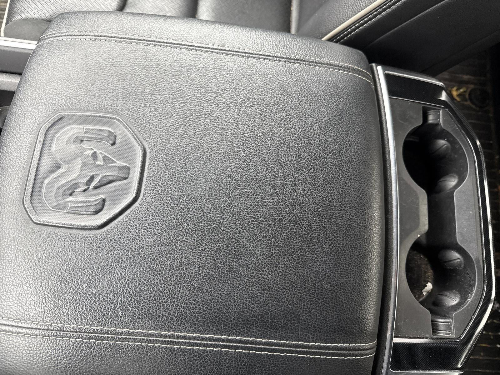 2022 RAM 1500 Laramie 4x4 Crew Cab 5'7" Box