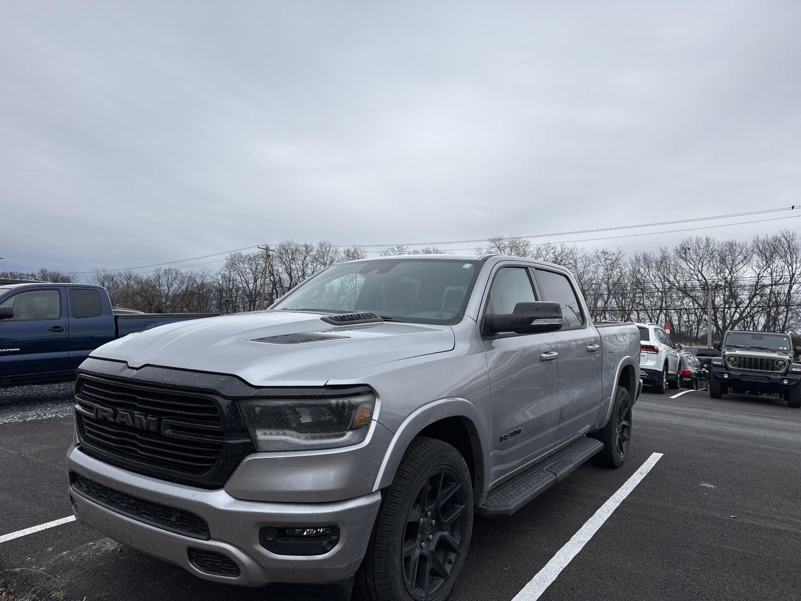 2022 RAM 1500 Laramie 4x4 Crew Cab 5'7" Box