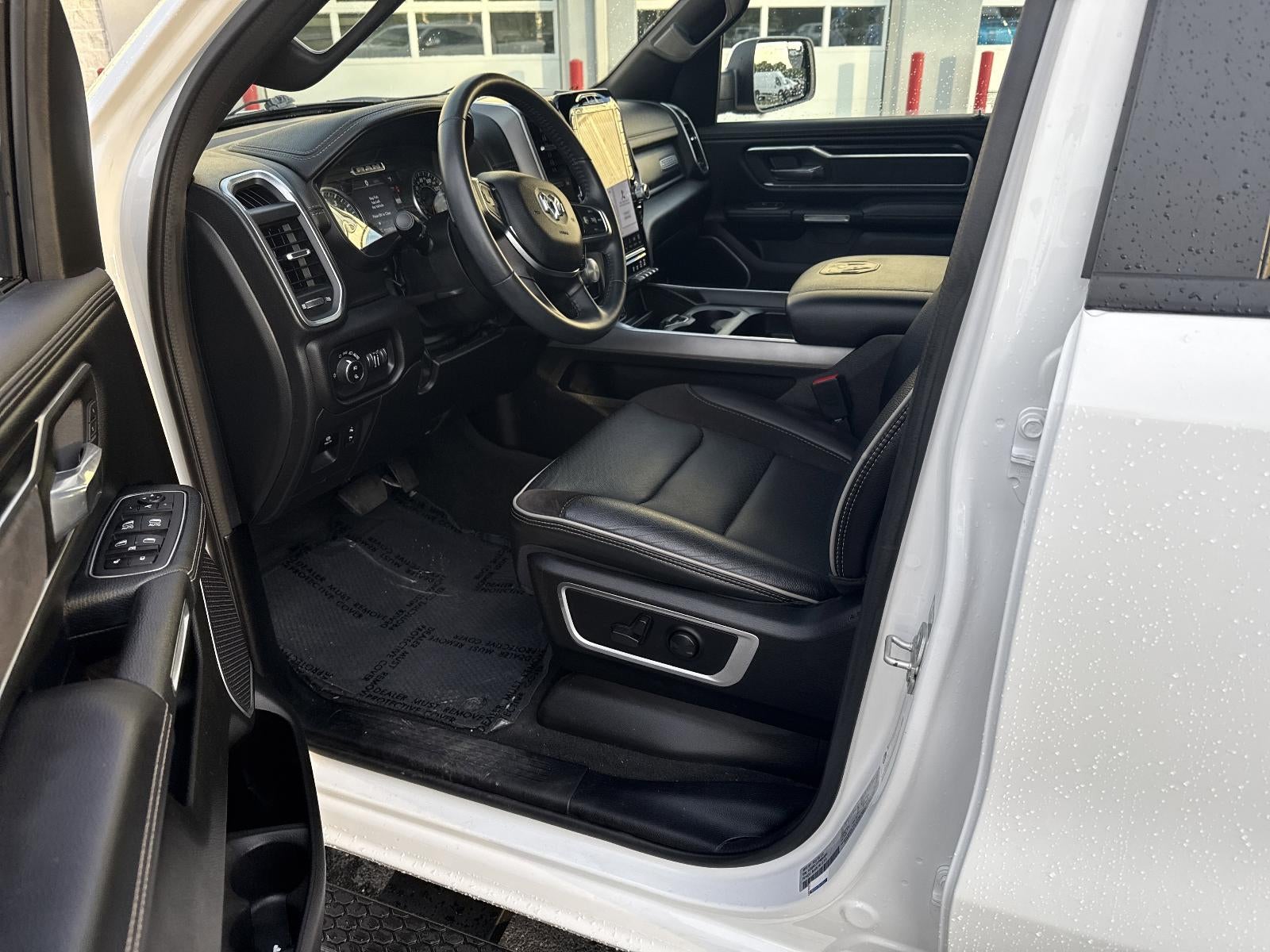 2023 RAM 1500 Laramie 4x4 Crew Cab 5'7" Box