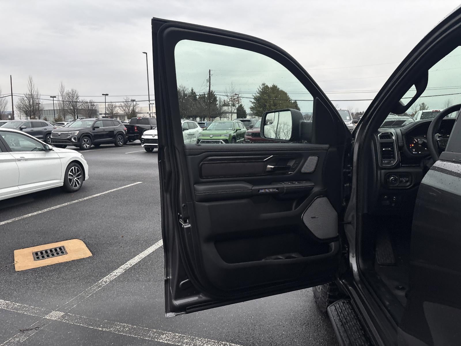 2026 RAM 1500 Rebel 4x4 Crew Cab 5'7" Box