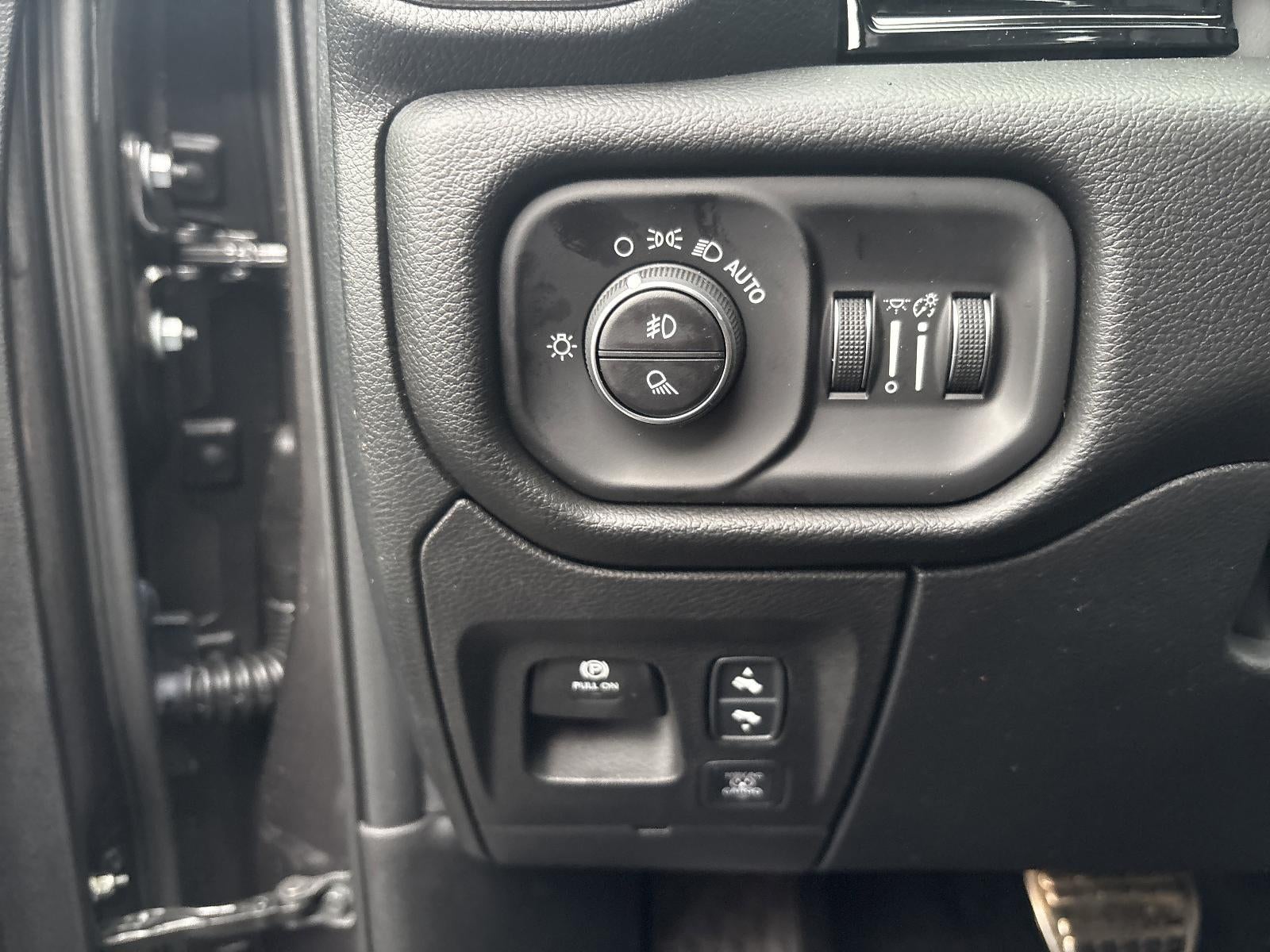 2026 RAM 1500 Rebel 4x4 Crew Cab 5'7" Box