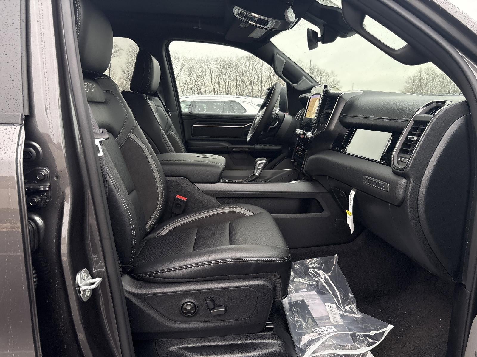 2026 RAM 1500 Rebel 4x4 Crew Cab 5'7" Box